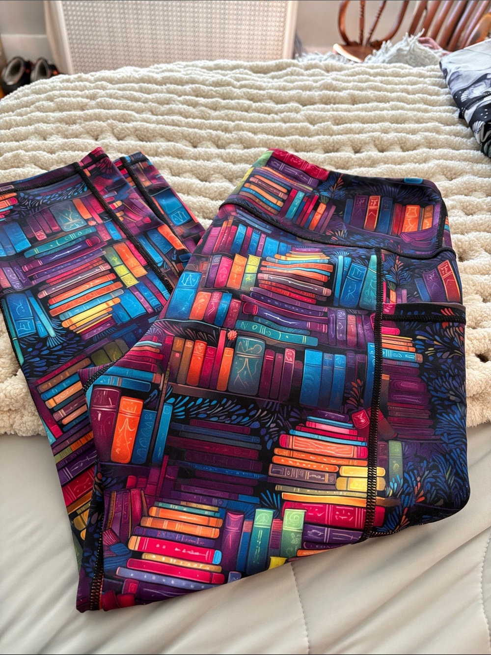 Multicolor Book-Print Capri Leggings